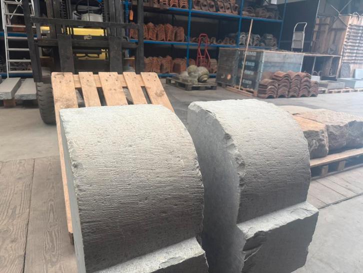 arduinen schampsteen , schamppaal , consoles, Tuin en Terras, Palen, Balken en Planken, Gebruikt, Palen, Ophalen