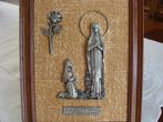 Ancien cadre de Lourde la Vierge, ciselé fait main, vintage,, Antiquités & Art, Antiquités | Objets religieux, Enlèvement ou Envoi