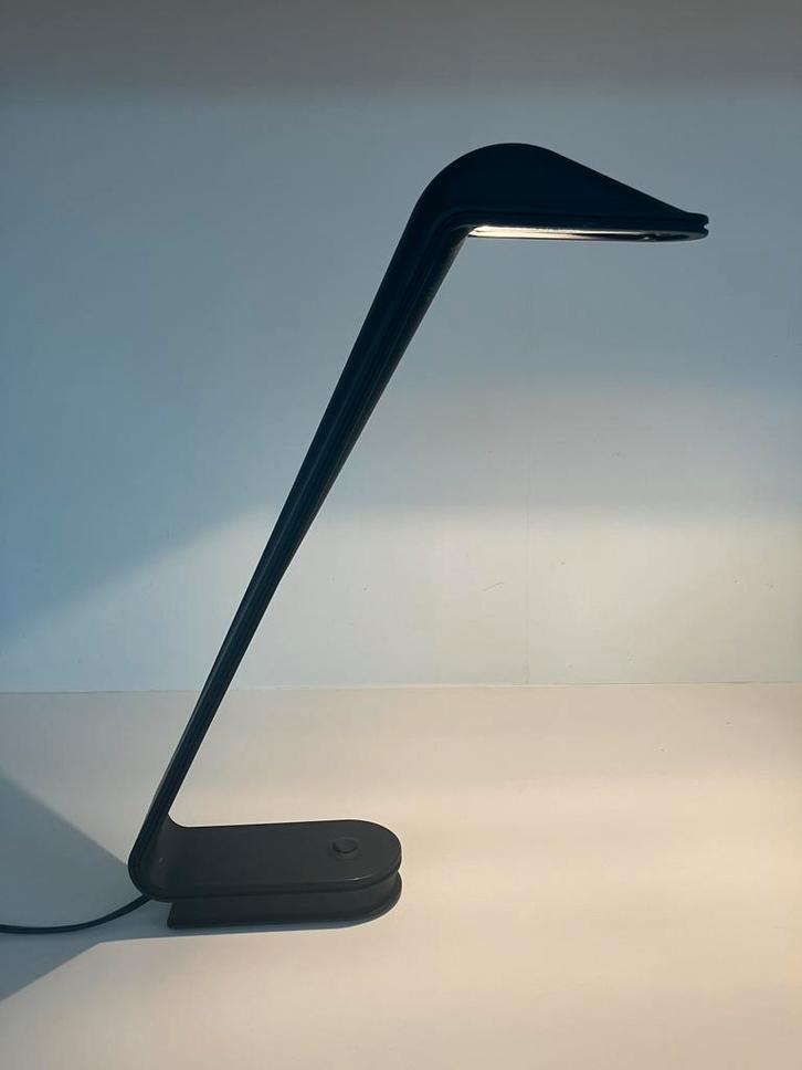 Louis Poulsen tafel/bureaulamp, Huis en Inrichting, Lampen | Tafellampen, Zo goed als nieuw, Ophalen