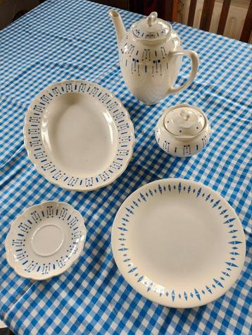 Boch servies motief Carmen blauw wit beschikbaar voor biedingen