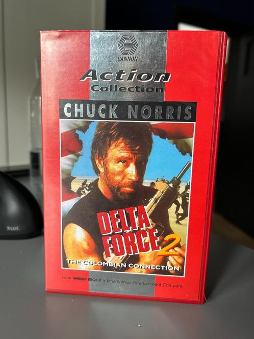 Delta Force 2 - VHS - Chuck Norris, Cd's en Dvd's, VHS | Film, Zo goed als nieuw, Actie en Avontuur, Ophalen of Verzenden