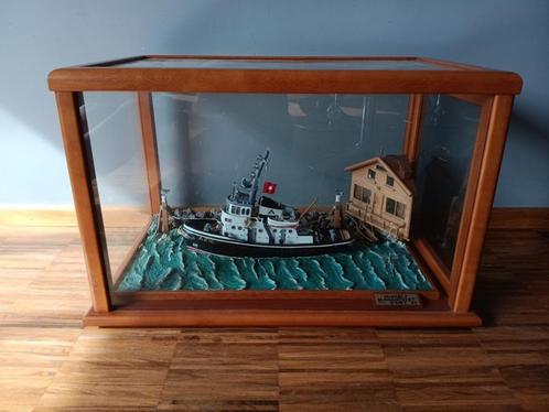 Vitrinekast met boottafereel, Antiek en Kunst, Curiosa en Brocante, Ophalen