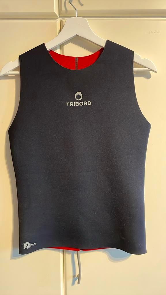 Vest Tribord 2,5mm medium-large, Watersport en Boten, Duiken, Zo goed als nieuw, Duikpak, Ophalen of Verzenden
