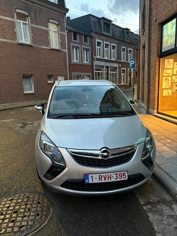 Opel Zafira Tourer 2.0 (81kw), Auto's, Opel, Particulier, Zafira, Diesel, Monovolume, 5 deurs, Handgeschakeld, Zwart, Voorwielaandrijving