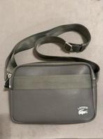 Sacoche lacoste, Bijoux, Sacs & Beauté, Sacs | Sacs à bandoulière, Enlèvement ou Envoi, Gris, Autres marques
