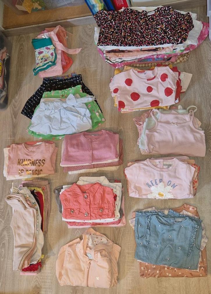 Babykleding maat 80 – XXL Meisjespakket – 81 stuks, Kinderen en Baby's, Babykleding | Baby-kledingpakketten, Gebruikt, Maat 80