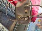 Bruine (taupe)Michael Kors crossbody in saffraan leder, Ophalen of Verzenden, Zo goed als nieuw, Bruin, Leer