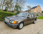 MB 200 Aut. W124, Auto's, Mercedes-Benz, Automaat, 4 deurs, Beige, 4 cilinders