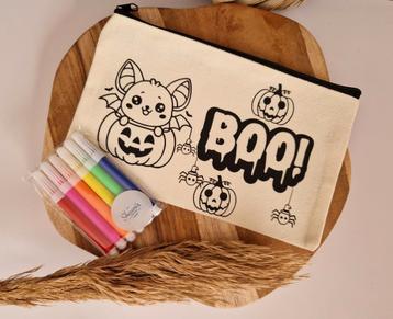Halloween - kleur je eigen pennenzak beschikbaar voor biedingen
