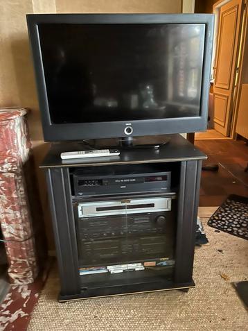 Loewe TV + VHS + DVD + Kenwood stereo – vintage set beschikbaar voor biedingen