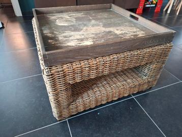 Salontafel beschikbaar voor biedingen