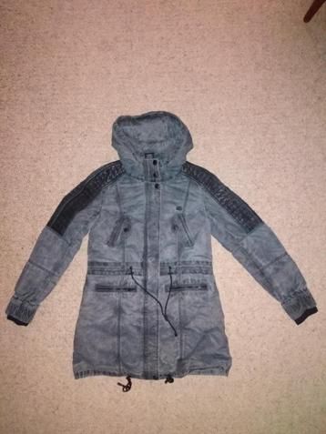 Harley Davidson winterjas met kap beschikbaar voor biedingen