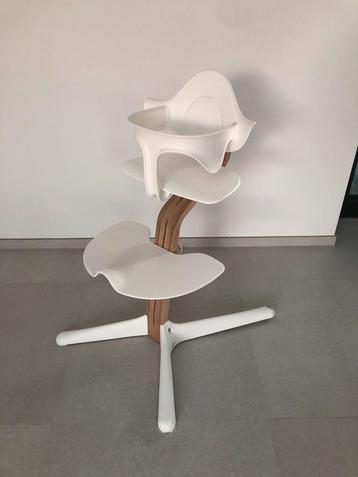 Nomi eetstoel complete set, Kinderen en Baby's, Kinderstoelen, Ophalen, Zo goed als nieuw, Meegroeistoel