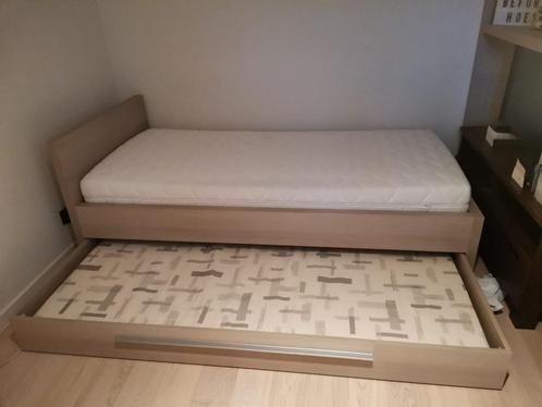 lit avec sous-lit avec 2 matelas et 1 sommier à latte, Maison & Meubles, Chambre à coucher | Lits, Comme neuf, Une personne, 100 cm