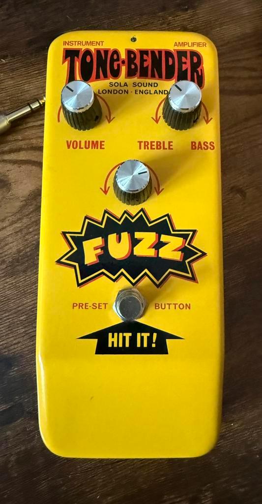 Colorsound Yellow / Hybrid Tone Bender mk3, Musique & Instruments, Effets, Enlèvement ou Envoi