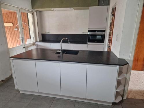 Complete keuken, Huis en Inrichting, Keuken | Complete keukens, Zo goed als nieuw, Overige typen, Wit, Graniet of Steen, Greeploos