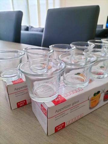 12 serveerglaasjes voor aperitief hapjes beschikbaar voor biedingen