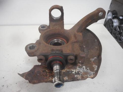 WIELNAAF RECHTS VOOR Volkswagen Transporter / Caravelle T4, Auto-onderdelen, Remmen en Aandrijving, Volkswagen, Gebruikt