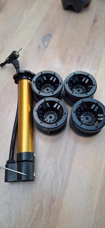 rc  1 /10   crawler vier wielen voor  opblaasbare met pomp, Enlèvement ou Envoi, Comme neuf
