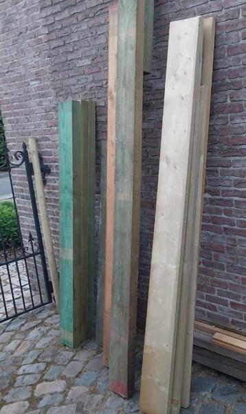 3 Houten balken van 5.50 m en andere  beschikbaar voor biedingen