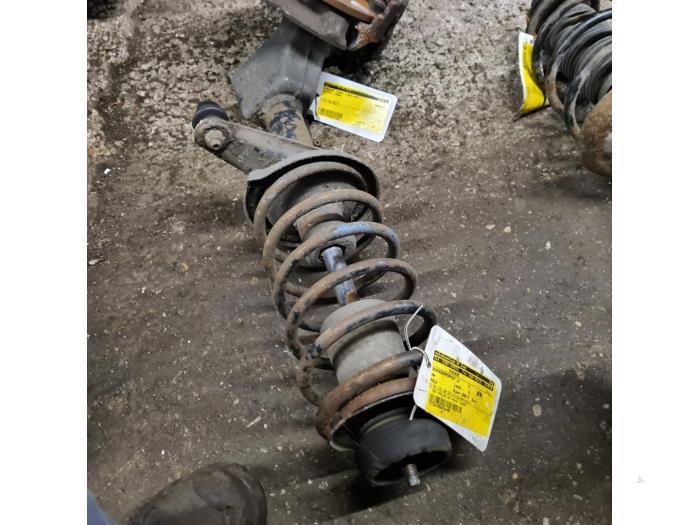 Schokdemperpoot links-voor van een Volkswagen Polo, Auto-onderdelen, Ophanging en Onderstel, Gebruikt, 3 maanden garantie, Ophalen of Verzenden