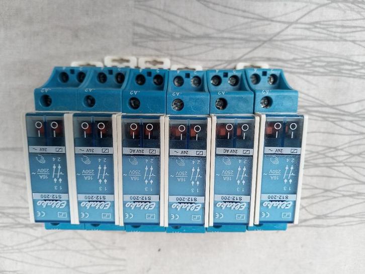Eltako S12-200-230V elektromagn. schakelaar, Doe-het-zelf en Bouw, Elektriciteit en Kabels, Zo goed als nieuw, Schakelaar, Ophalen of Verzenden