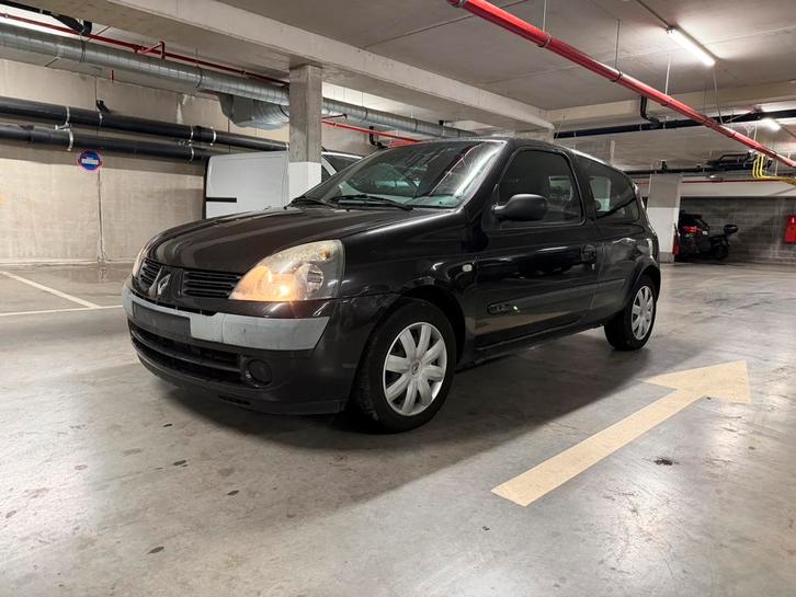 Renault clio 1.2 essence, Autos, Renault, Entreprise, Achat, Clio, ABS, Airbags, Bluetooth, Verrouillage central, Vitres électriques