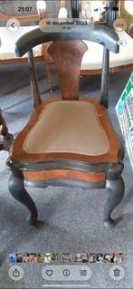 Twee stoelen nieuw gestoffeerd, Ophalen