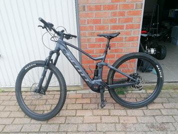 Scott Strike 930-BJ 2022-800km-Zo Goed Als Nieuw beschikbaar voor biedingen