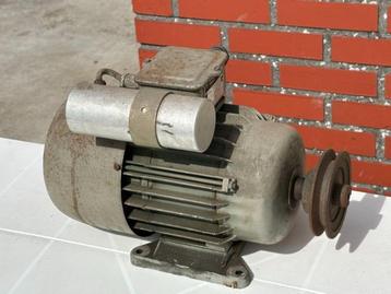 Elektromotor beschikbaar voor biedingen