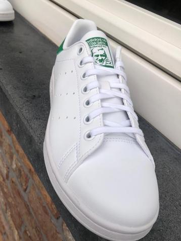 Sneakers stan smith beschikbaar voor biedingen