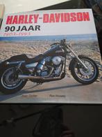 Boek, Harley-Davidson van 1903 -1993in, Livres, Motos, Comme neuf, Enlèvement ou Envoi