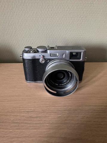 Fujifilm X100 Camera Fuji X 100 beschikbaar voor biedingen
