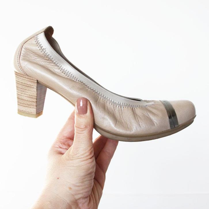 Prachtige Leren Hispanitas Pumps -s15 (Maat 38) € 45,-, Kleding | Dames, Schoenen, Zo goed als nieuw, Pumps, Overige kleuren, Verzenden