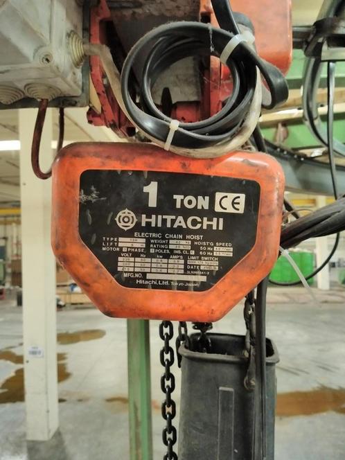 Takel met portaal Hitachi, Doe-het-zelf en Bouw, Lieren en Takels, Gebruikt, Elektrisch, Ophalen