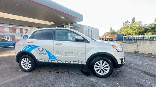 SSANGYONG KORANDO* 2014* 250.000km* 2l diesel* 150Pk, Auto's, SsangYong, Bedrijf, Korando, Adaptive Cruise Control, Airbags, Airconditioning