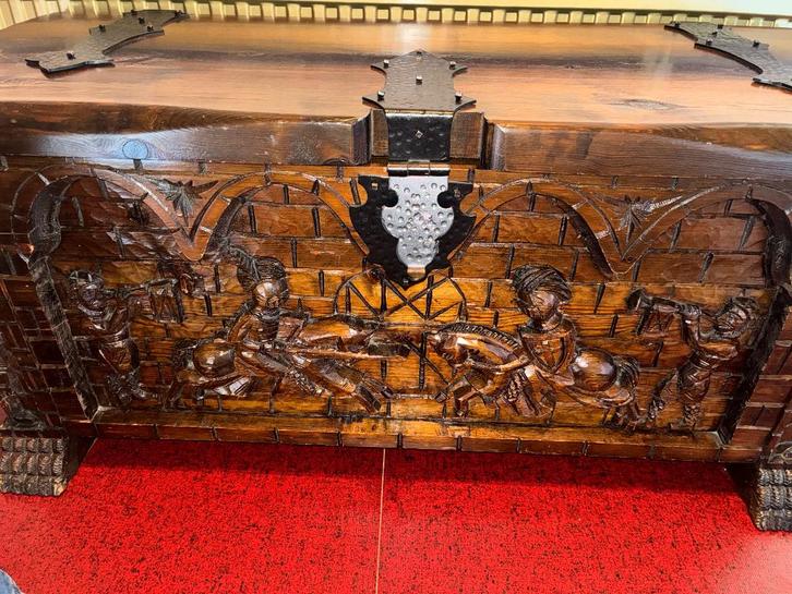 Massief houten kist, Huis en Inrichting, Woonaccessoires | Kisten, Zo goed als nieuw, 50 tot 75 cm, Minder dan 50 cm, 100 tot 150 cm