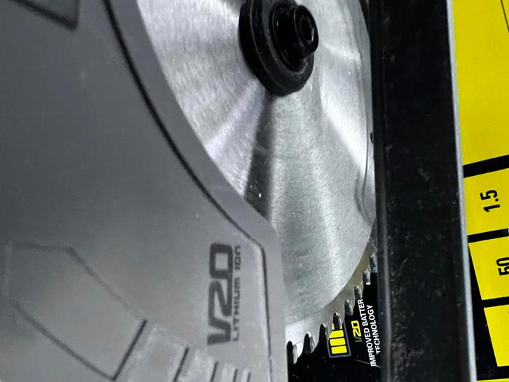 Cirkelzaag en schroevendraaier, Doe-het-zelf en Bouw, Gereedschap | Boormachines, Zo goed als nieuw, Boormachine, Klopboormechanisme