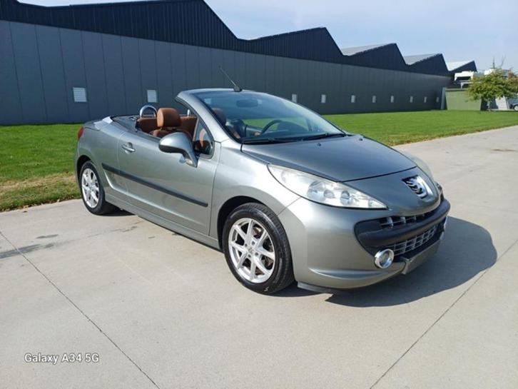 peugeot benzine cabrio reeds gekeurd+carpass, Auto's, Peugeot, Particulier, Centrale vergrendeling, Radio, Benzine, Handgeschakeld