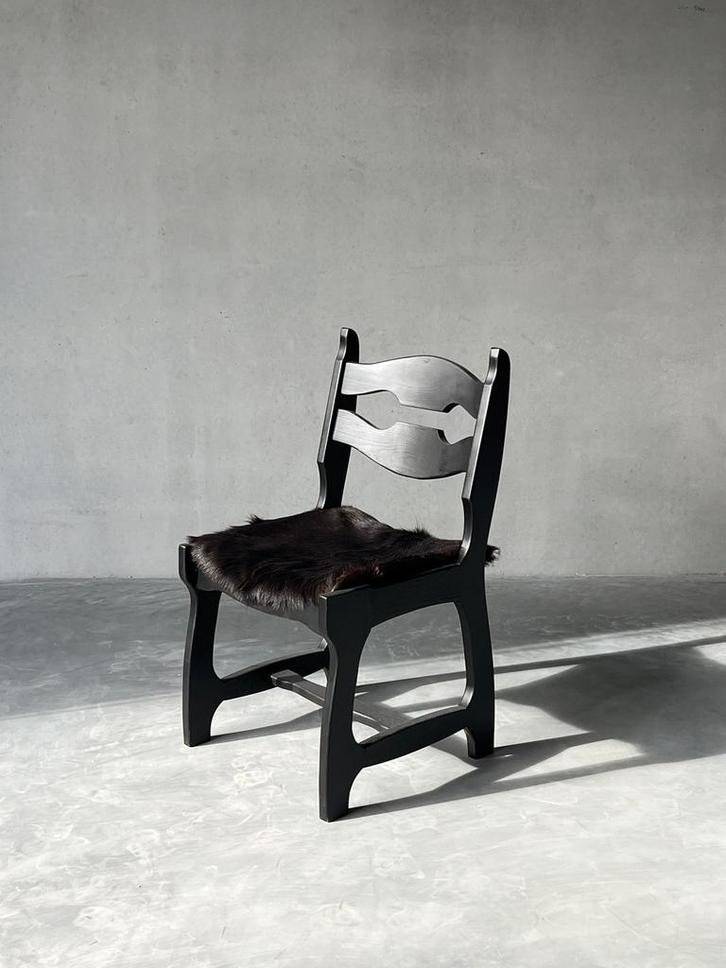 Vintage Brutalist stoel met geitenhuid, Antiek en Kunst, Antiek | Meubels | Stoelen en Sofa's, Ophalen