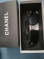 belle lunette de soleil Chanel, Bijoux, Sacs & Beauté, Enlèvement ou Envoi, Comme neuf