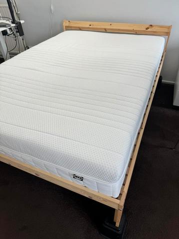 IKEA mattress (great condition) PICK UP BY 23rd JULY beschikbaar voor biedingen