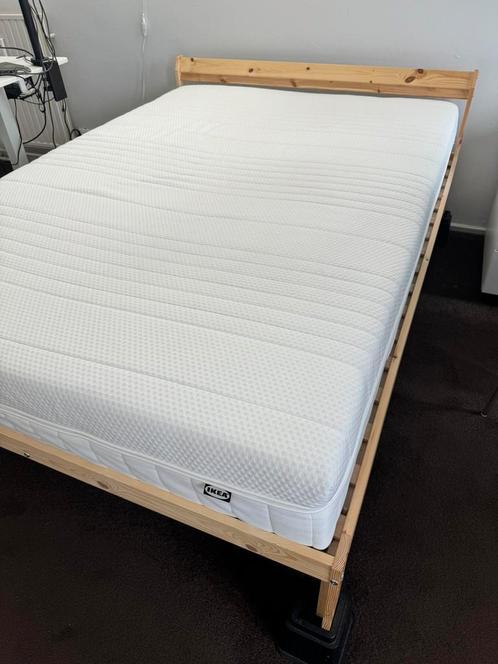 IKEA mattress (great condition) PICK UP BY 23rd JULY, Huis en Inrichting, Slaapkamer | Bedden, Zo goed als nieuw, Tweepersoons