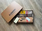 Écharpe Burberry, Neuf, Taille 46/48 (XL) ou plus grande, Enlèvement ou Envoi, Burberry