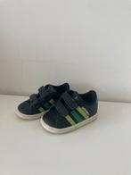 Sneakers Adidas maat 19 heel goede staat, Adidas, Gebruikt, Schoenen, Ophalen of Verzenden