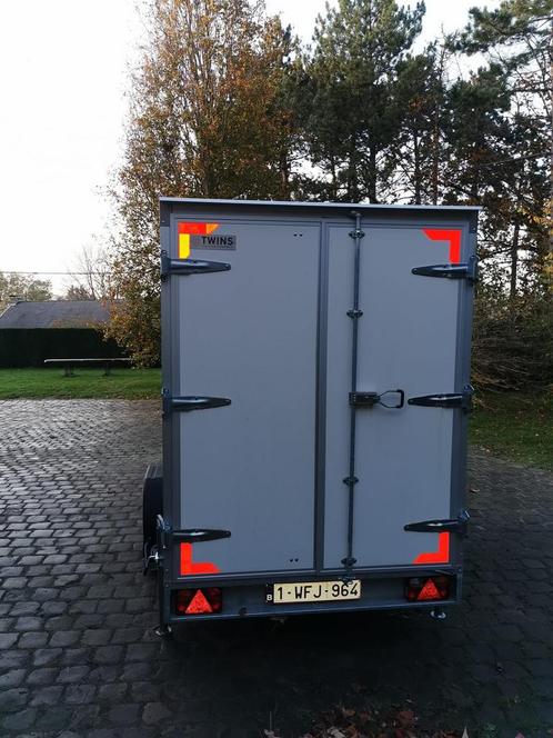Gesloten aanhangwagen mee twins 750 kg, Auto diversen, Aanhangers en Bagagewagens, Zo goed als nieuw, Ophalen