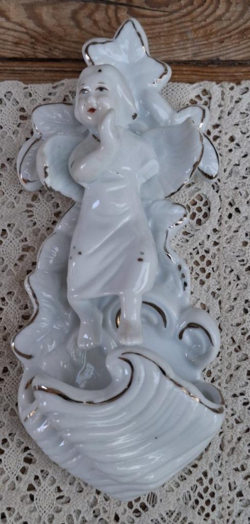 Wit porseleinen wijwater bakje engel, Antiek en Kunst, Curiosa en Brocante, Ophalen of Verzenden