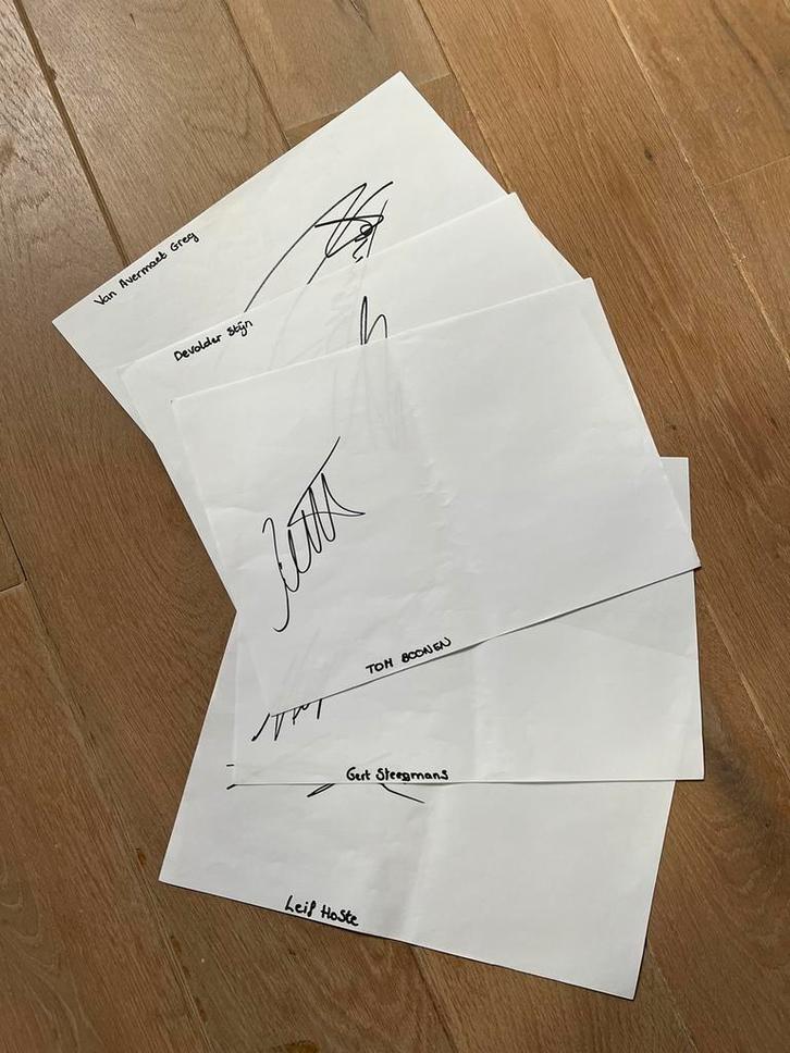 Handtekeningen van verschillende wielerhelden, Verzamelen, Sportartikelen en Voetbal, Zo goed als nieuw, Ophalen of Verzenden