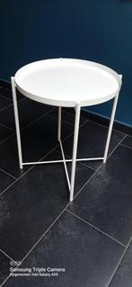 Metalen bijzettafeltje/nachttafeltje, 45 tot 60 cm, Minder dan 55 cm, Metaal of Aluminium, Rond