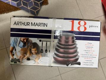 Arthur Martin 18-delige pannenset – nieuw en ongeopend beschikbaar voor biedingen